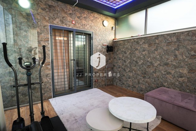 D'occasion - Chalet -
Torrevieja - aguas nuevas