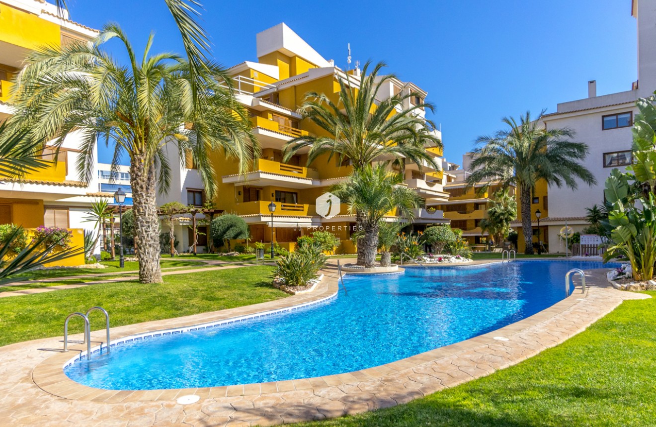 Resale - Apartment / flat -
Torrevieja - Costa Blanca