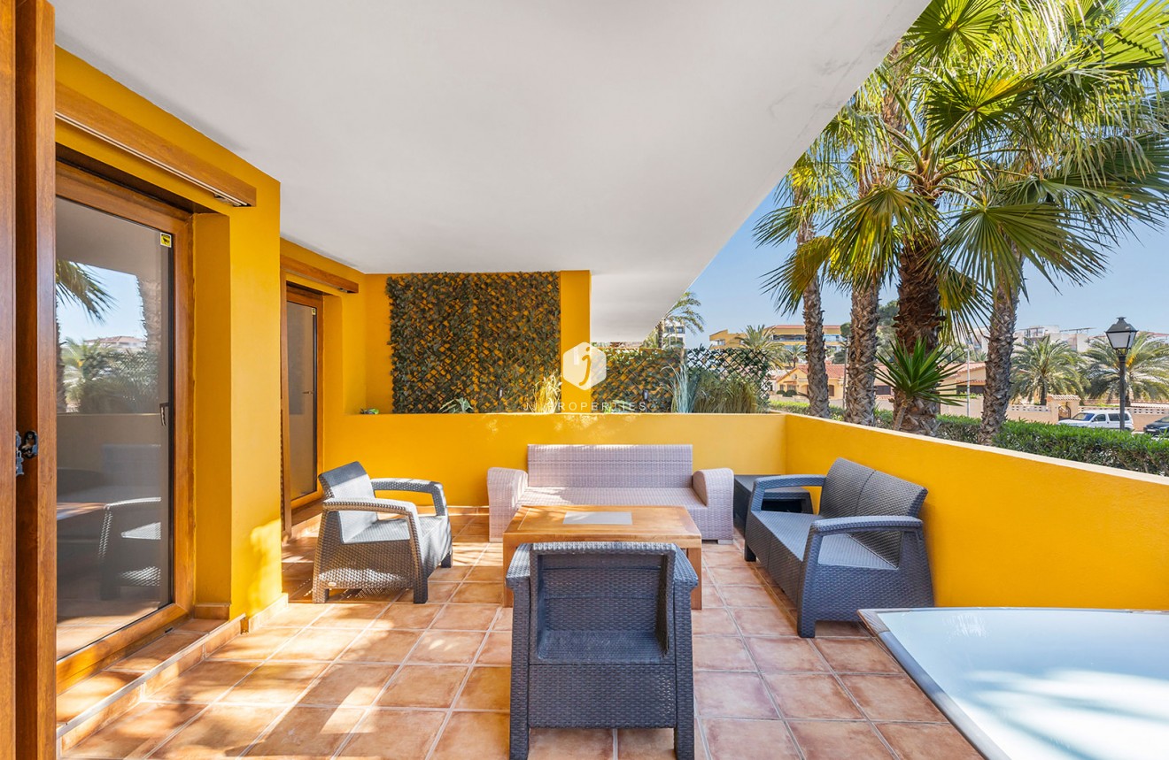 Resale - Apartment / flat -
Torrevieja - Costa Blanca