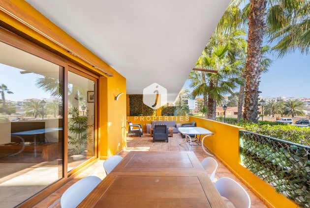 Resale - Apartment / flat -
Torrevieja - Costa Blanca