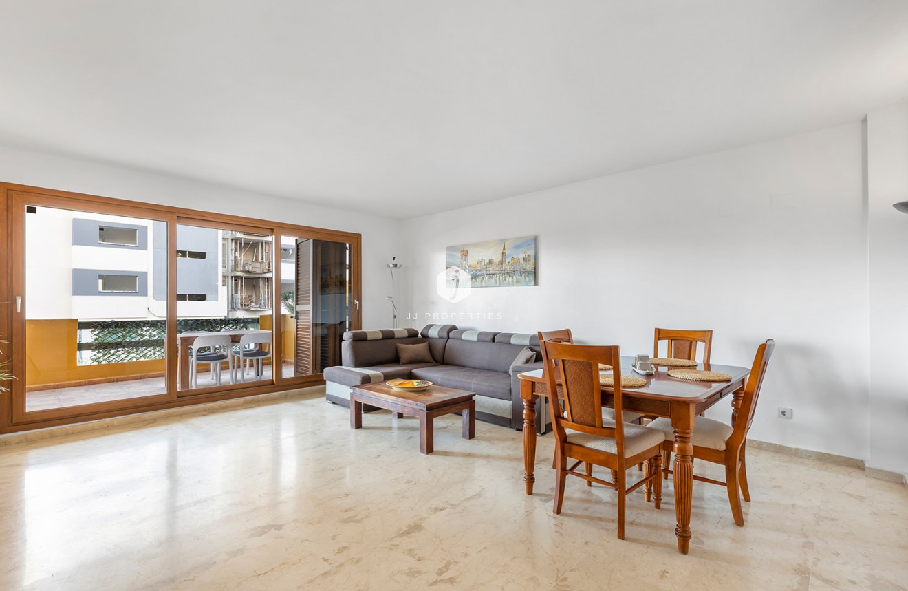 Resale - Apartment / flat -
Torrevieja - Costa Blanca