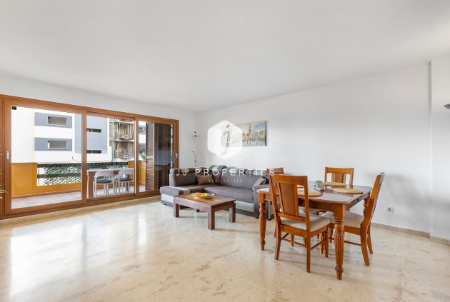Resale - Apartment / flat -
Torrevieja - Costa Blanca
