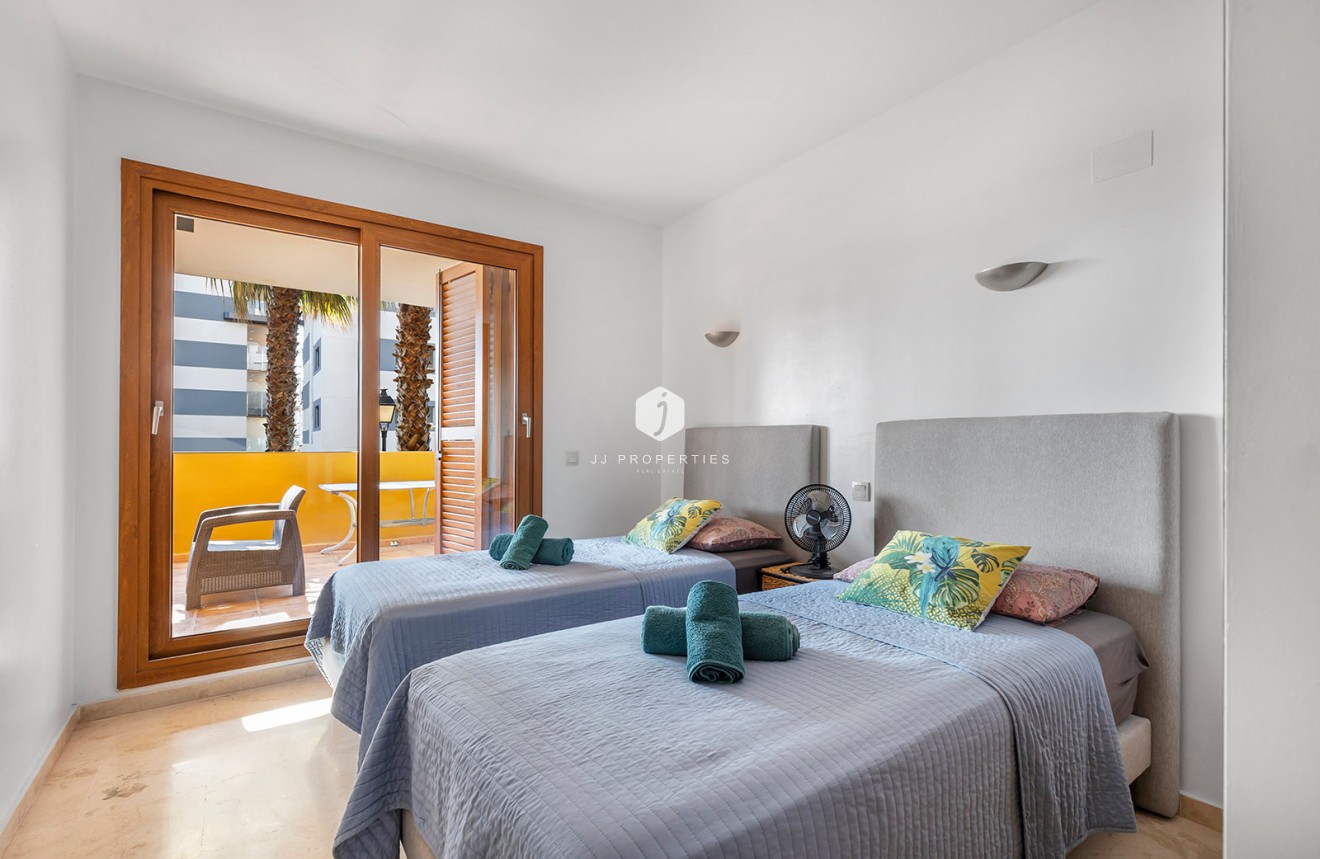 Resale - Apartment / flat -
Torrevieja - Costa Blanca