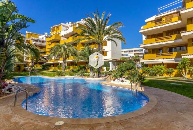Resale - Apartment / flat -
Torrevieja - Costa Blanca