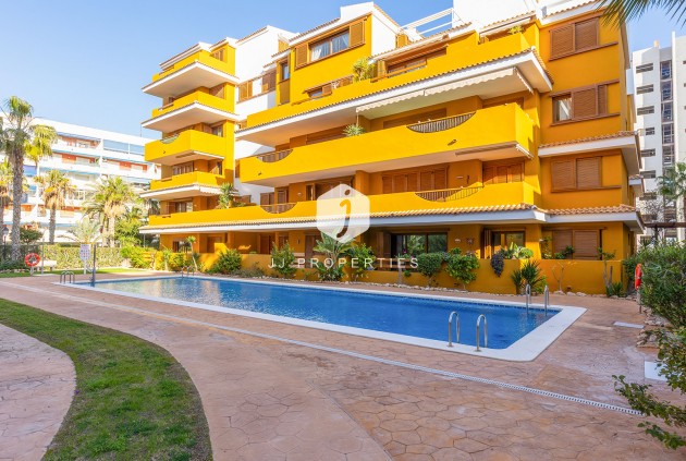 Resale - Apartment / flat -
Torrevieja - Costa Blanca