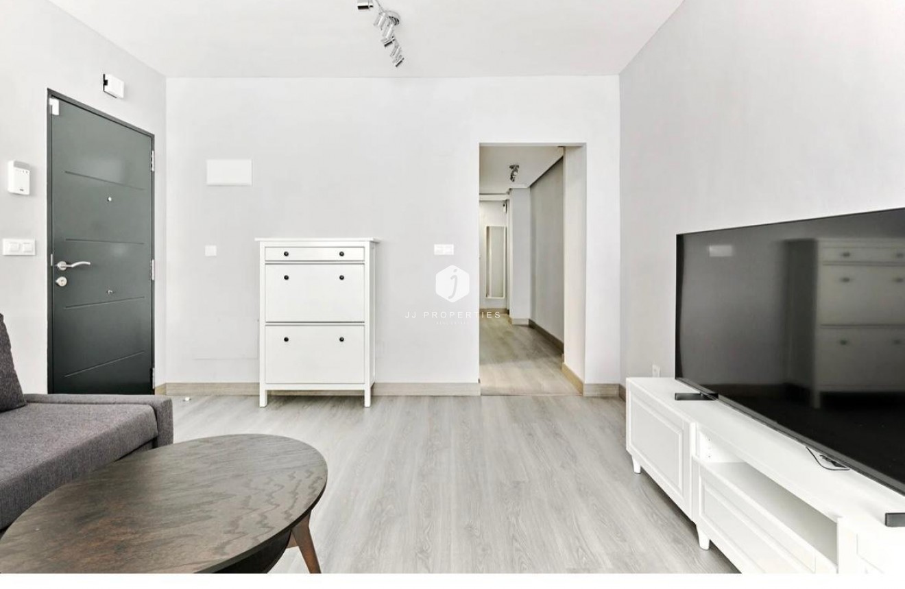 Tweedehands - Appartement / flat -
Torrevieja - Centro