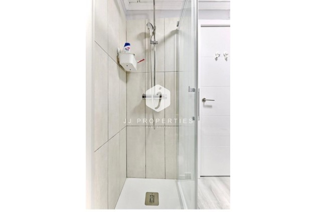 Tweedehands - Appartement / flat -
Torrevieja - Centro