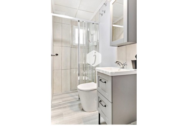 Tweedehands - Appartement / flat -
Torrevieja - Centro