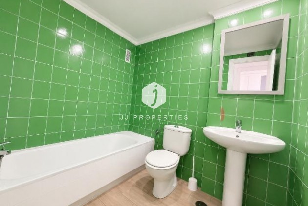 D'occasion - Appartement -
Torrevieja - Acequion