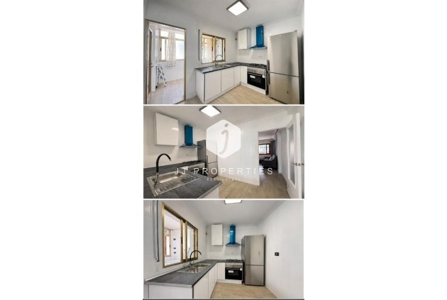 D'occasion - Appartement -
Torrevieja - Acequion