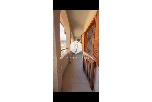 D'occasion - Appartement -
Torrevieja - Acequion