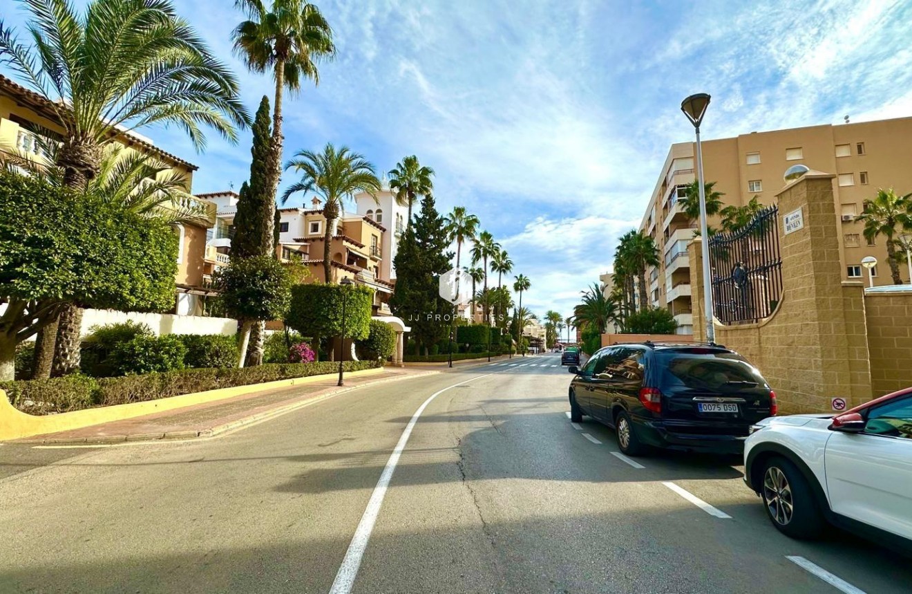 Aus zweiter Hand - Wohnung -
Torrevieja - Los Frutales
