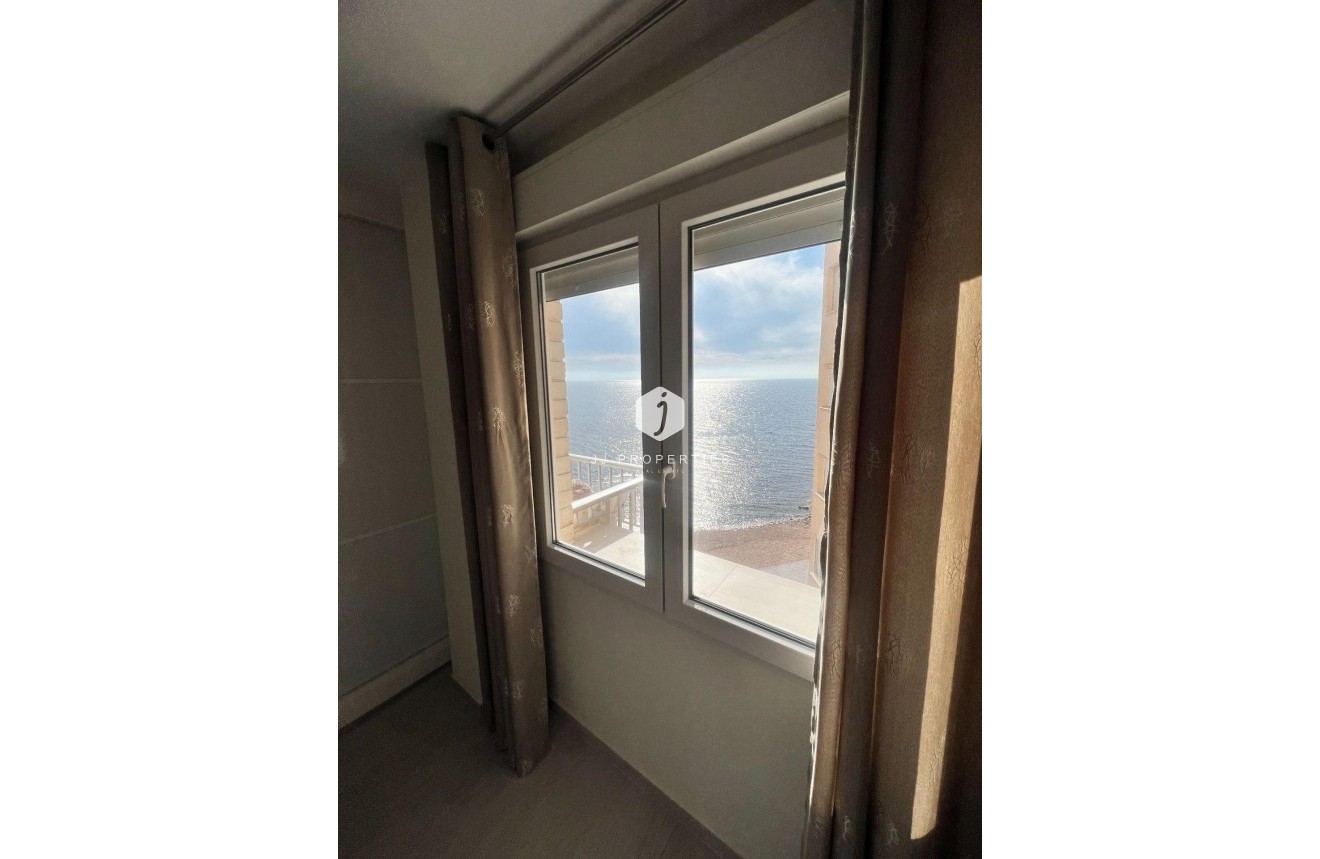 Aus zweiter Hand - Wohnung -
Torrevieja - Playa del Cura