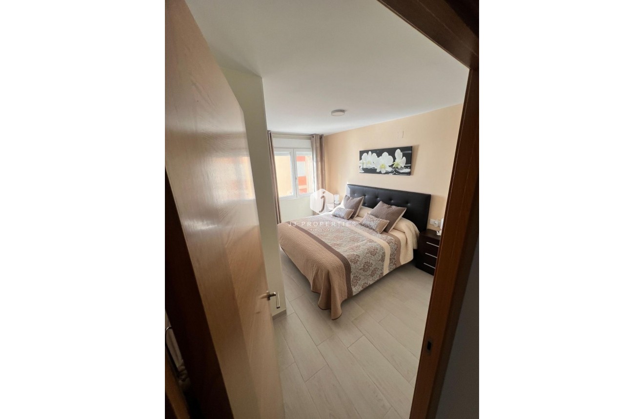 Aus zweiter Hand - Wohnung -
Torrevieja - Playa del Cura