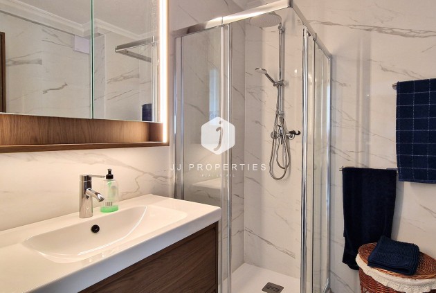 Resale - Apartment / flat -
Torrevieja - Costa Blanca