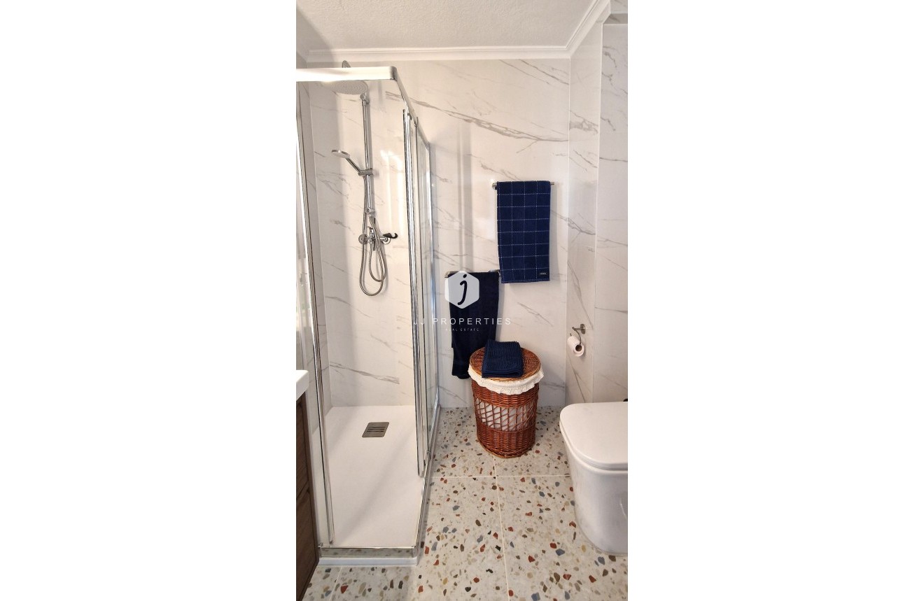 Resale - Apartment / flat -
Torrevieja - Costa Blanca