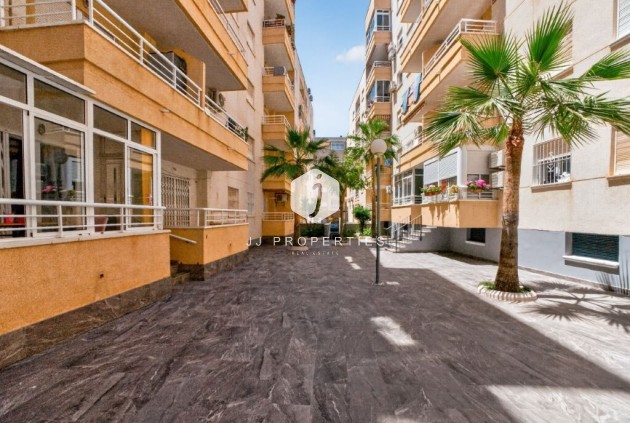 Aus zweiter Hand - Wohnung -
Torrevieja - Costa Blanca