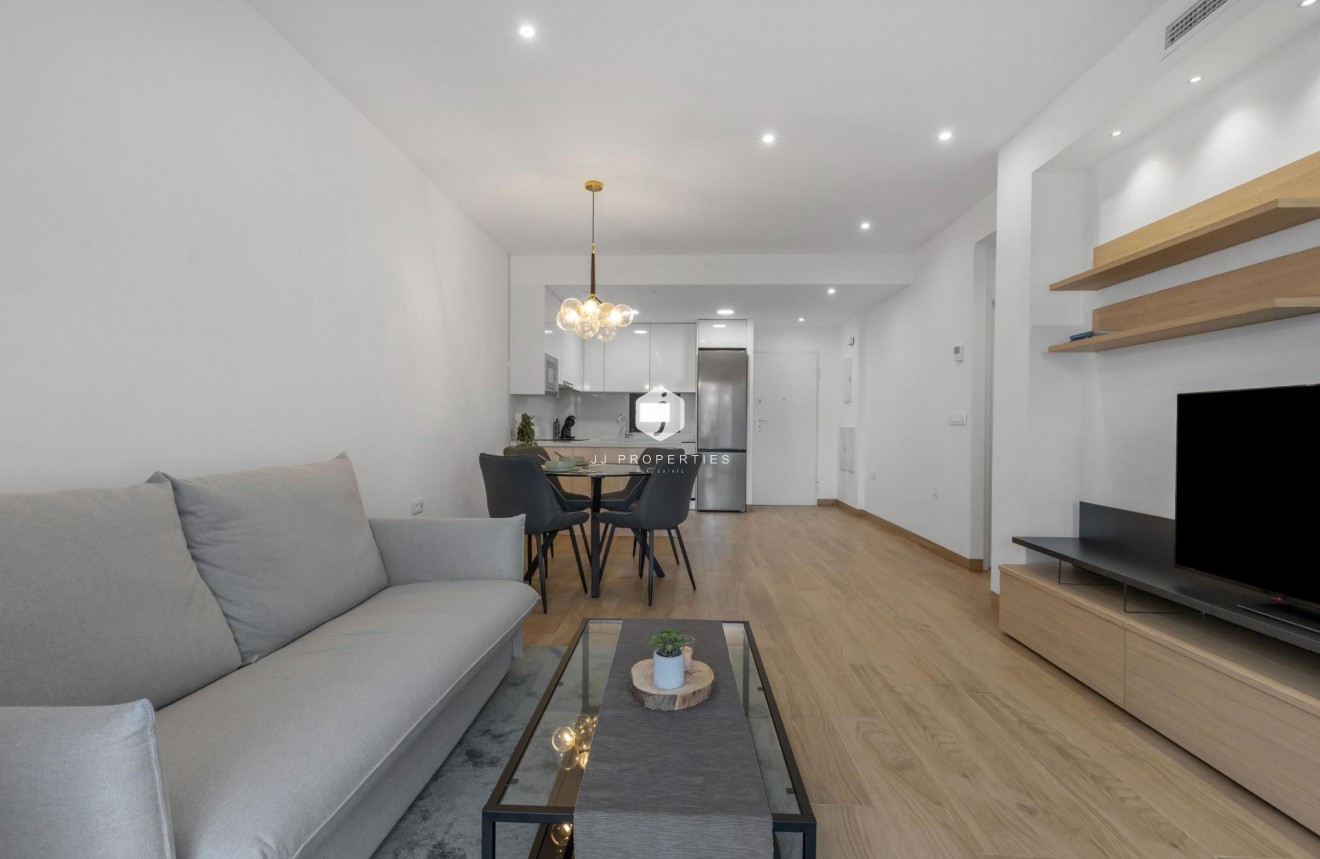 Z drugiej ręki - Daszek -
Torrevieja - Los Balcones - Los Altos del Edén