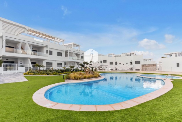 Z drugiej ręki - Daszek -
Torrevieja - Los Balcones - Los Altos del Edén