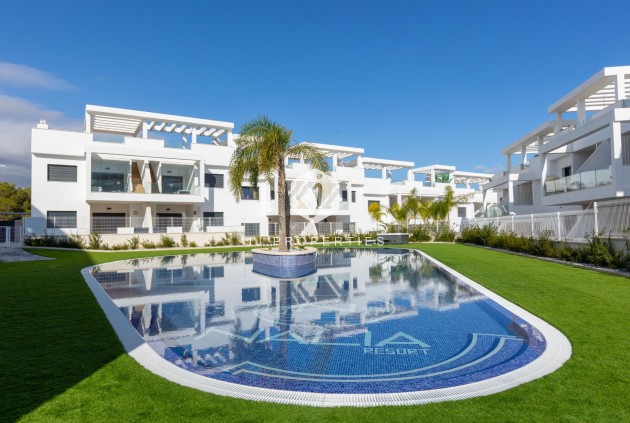 Z drugiej ręki - Daszek -
Torrevieja - Los Balcones - Los Altos del Edén
