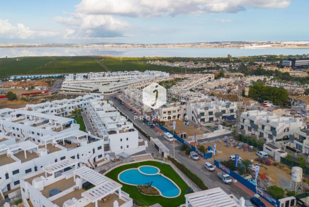 Z drugiej ręki - Daszek -
Torrevieja - Los Balcones - Los Altos del Edén