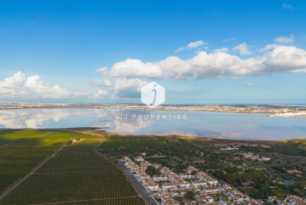 Z drugiej ręki - Daszek -
Torrevieja - Los Balcones - Los Altos del Edén