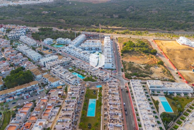 Z drugiej ręki - Daszek -
Torrevieja - Los Balcones - Los Altos del Edén