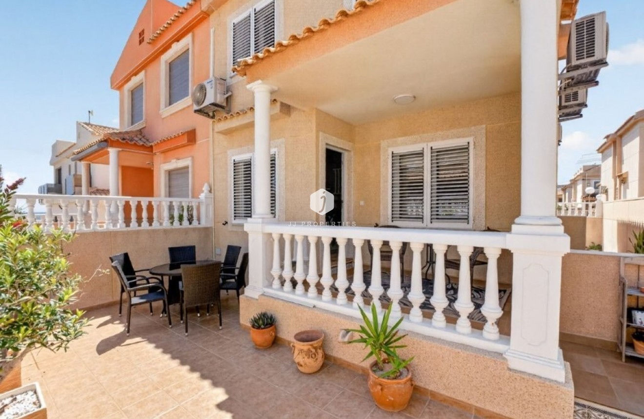 Tweedehands - Chalet -
Torrevieja - Cabo cervera