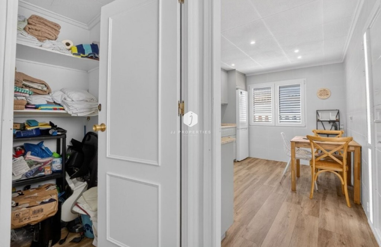 Tweedehands - Chalet -
Torrevieja - Cabo cervera