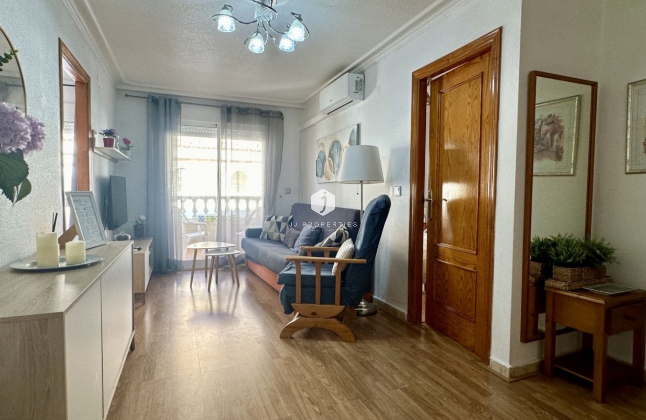 D'occasion - Appartement -
Torrevieja - Costa Blanca