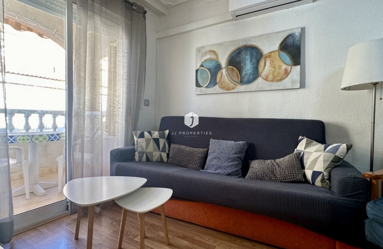 D'occasion - Appartement -
Torrevieja - Costa Blanca