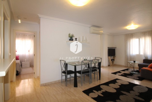 Tweedehands - Appartement / flat -
Torrevieja - Centro