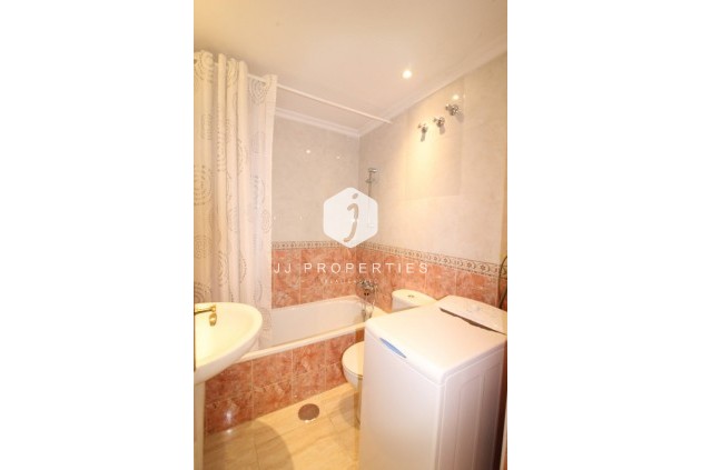Tweedehands - Appartement / flat -
Torrevieja - Centro