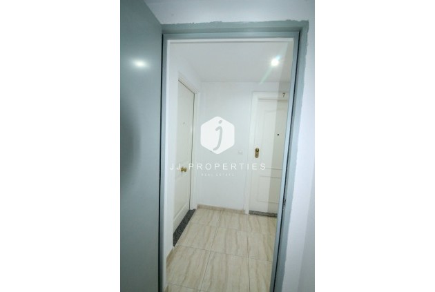 Tweedehands - Appartement / flat -
Torrevieja - Centro