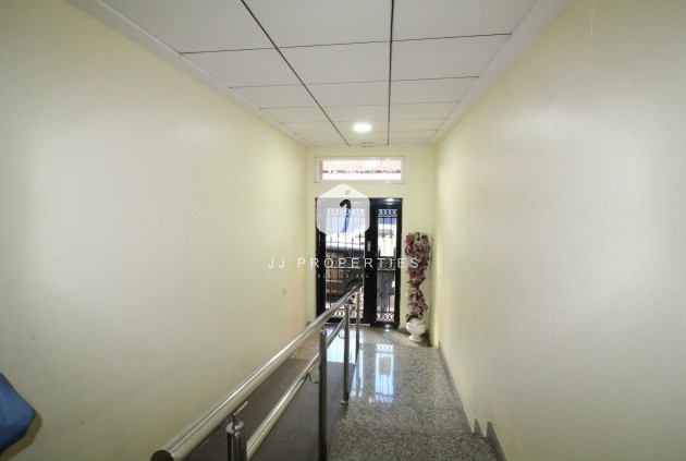 Tweedehands - Appartement / flat -
Torrevieja - Centro