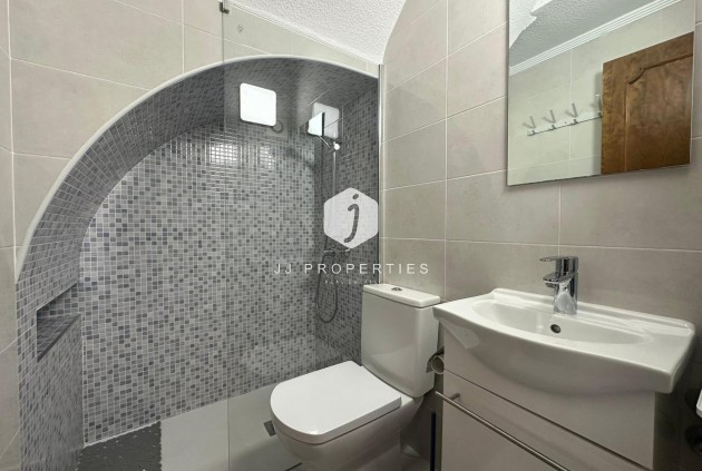 D'occasion - Chalet -
Torrevieja - Cabo cervera