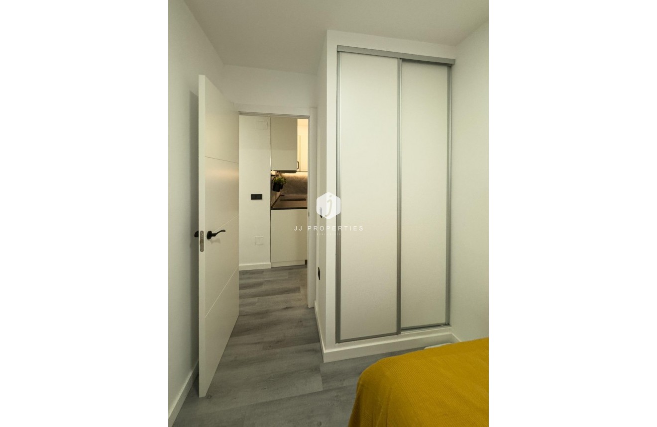 Tweedehands - Appartement / flat -
Torrevieja - Centro