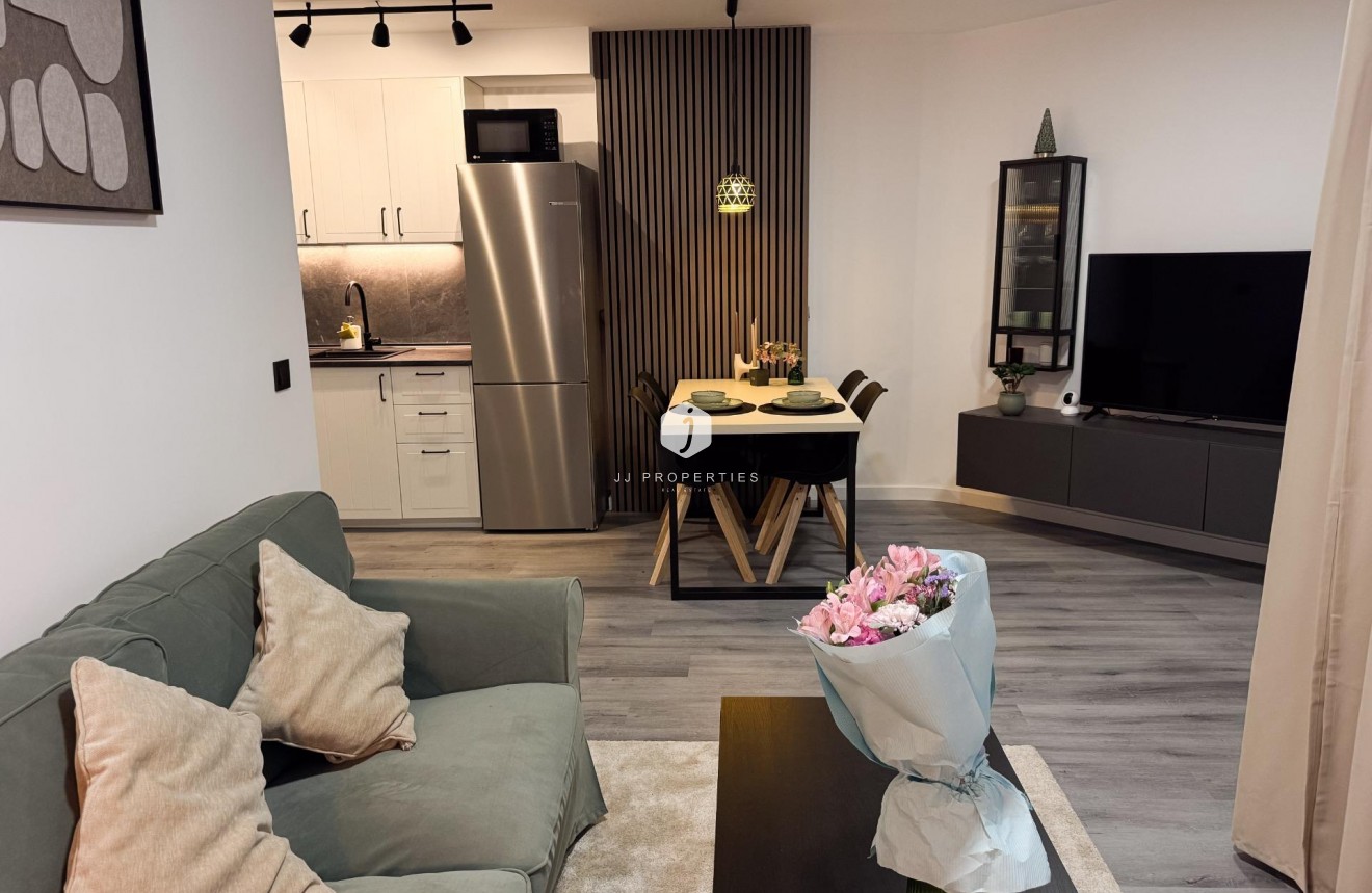 Tweedehands - Appartement / flat -
Torrevieja - Centro