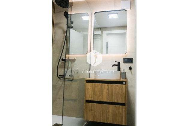 Tweedehands - Appartement / flat -
Torrevieja - Centro