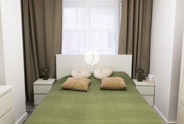 Tweedehands - Appartement / flat -
Torrevieja - Centro