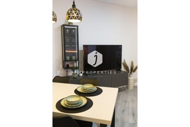 Tweedehands - Appartement / flat -
Torrevieja - Centro