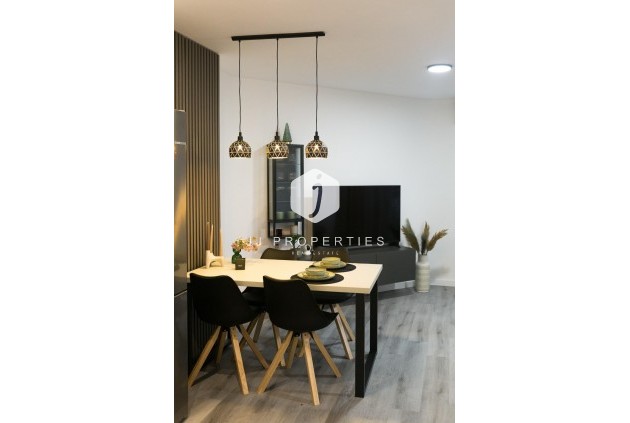 Tweedehands - Appartement / flat -
Torrevieja - Centro