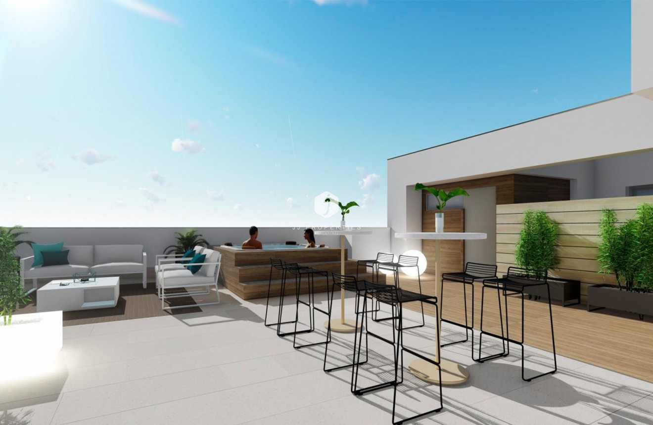 Z drugiej ręki - Mieszkanie w bloku -
Torrevieja - Paseo maritimo