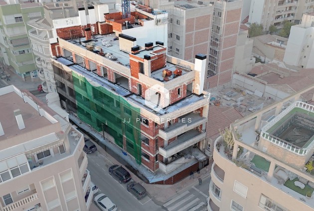Z drugiej ręki - Mieszkanie w bloku -
Torrevieja - Paseo maritimo