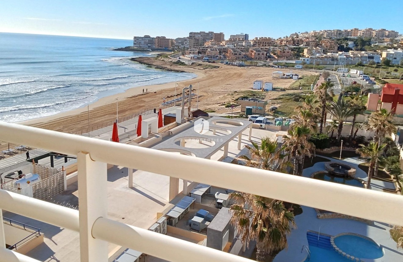 Tweedehands - Penthouse -
Torrevieja - Playa De La Mata