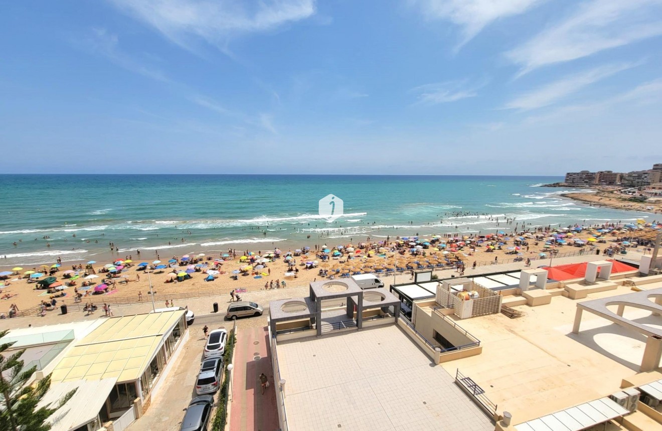 Tweedehands - Penthouse -
Torrevieja - Playa De La Mata