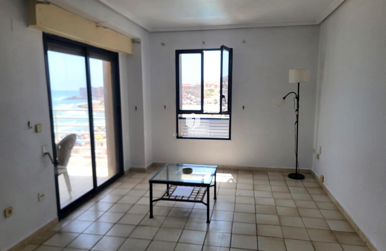 Tweedehands - Penthouse -
Torrevieja - Playa De La Mata