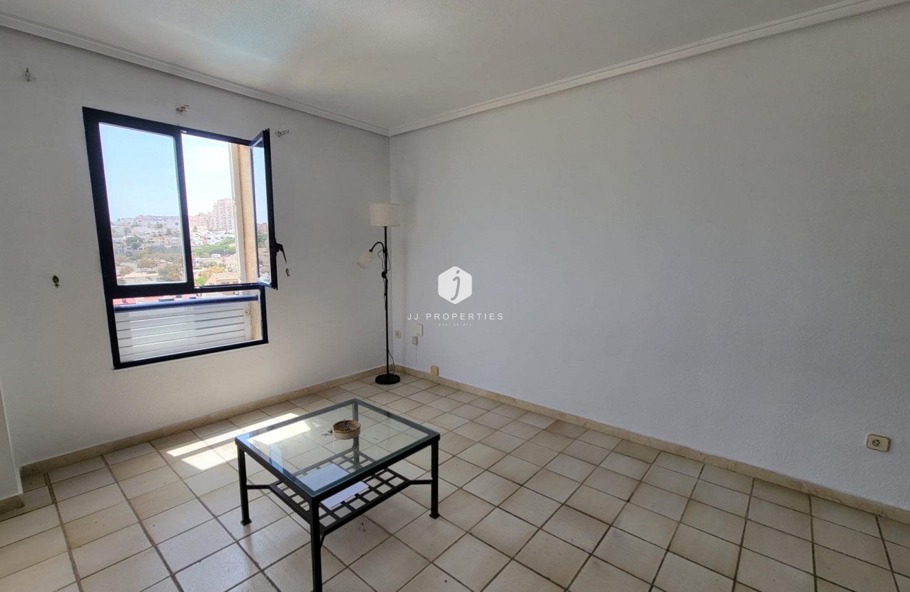 Tweedehands - Penthouse -
Torrevieja - Playa De La Mata