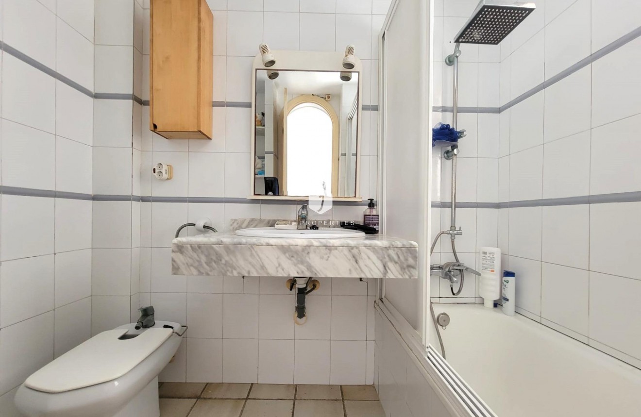 Tweedehands - Penthouse -
Torrevieja - Playa De La Mata