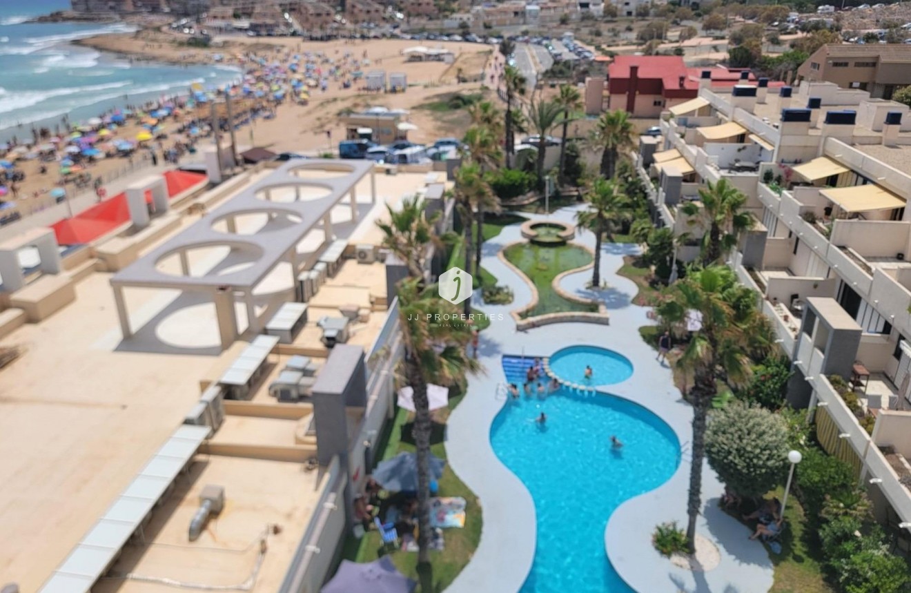 Tweedehands - Penthouse -
Torrevieja - Playa De La Mata